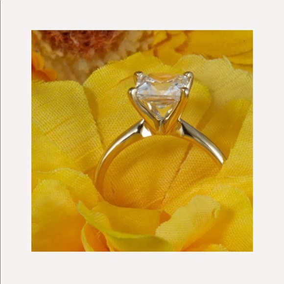 2.85 CT Princess Cut Solid 14K Gold Ring - Picture 7 of 8